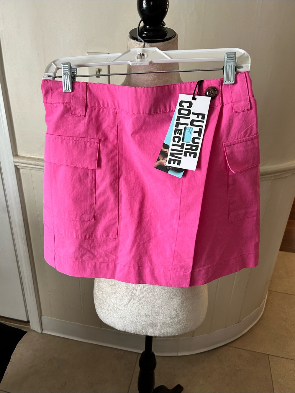 FUTURE COLLECTIVE NWT Pink Utility Wrap Cargo Mini Skirt/Size 4